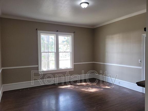5th image of 402 S Home St