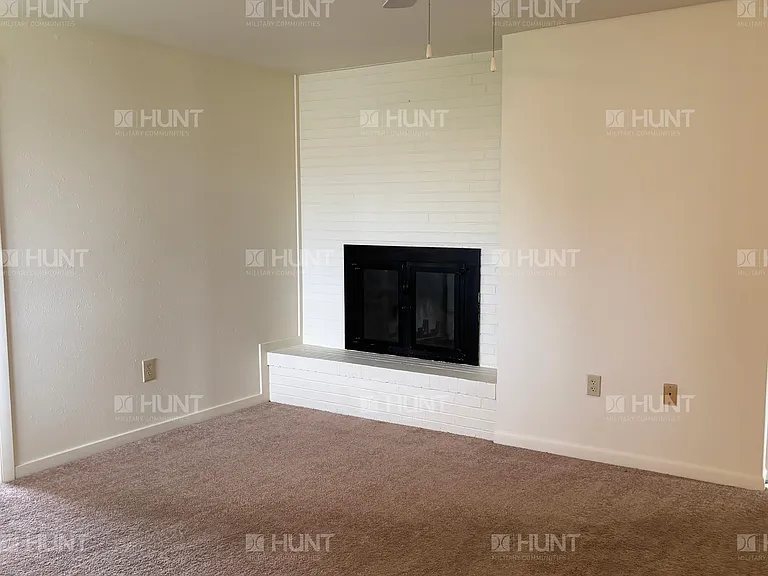 8 Van Buren Dr — Photo 3