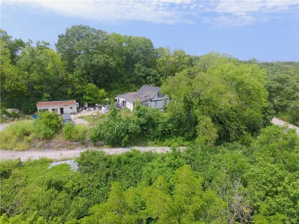 4275 Sortor Dr, Kansas City, KS 66104