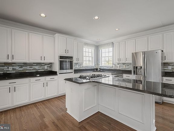 5th image of 11102 Eagletrace Dr