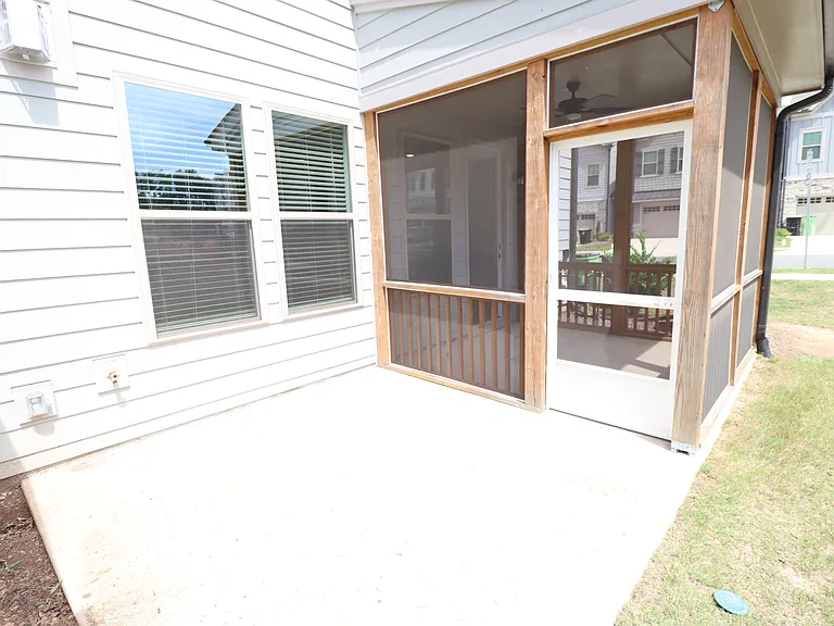 2151 Maggie Valley Dr — Photo 36