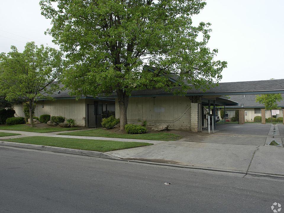 2nd image of 5377 N San Pablo Ave #C