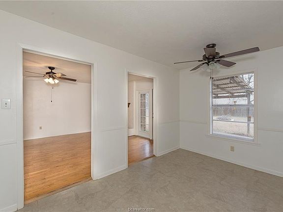 3rd image of 3007 Lodgepole Dr