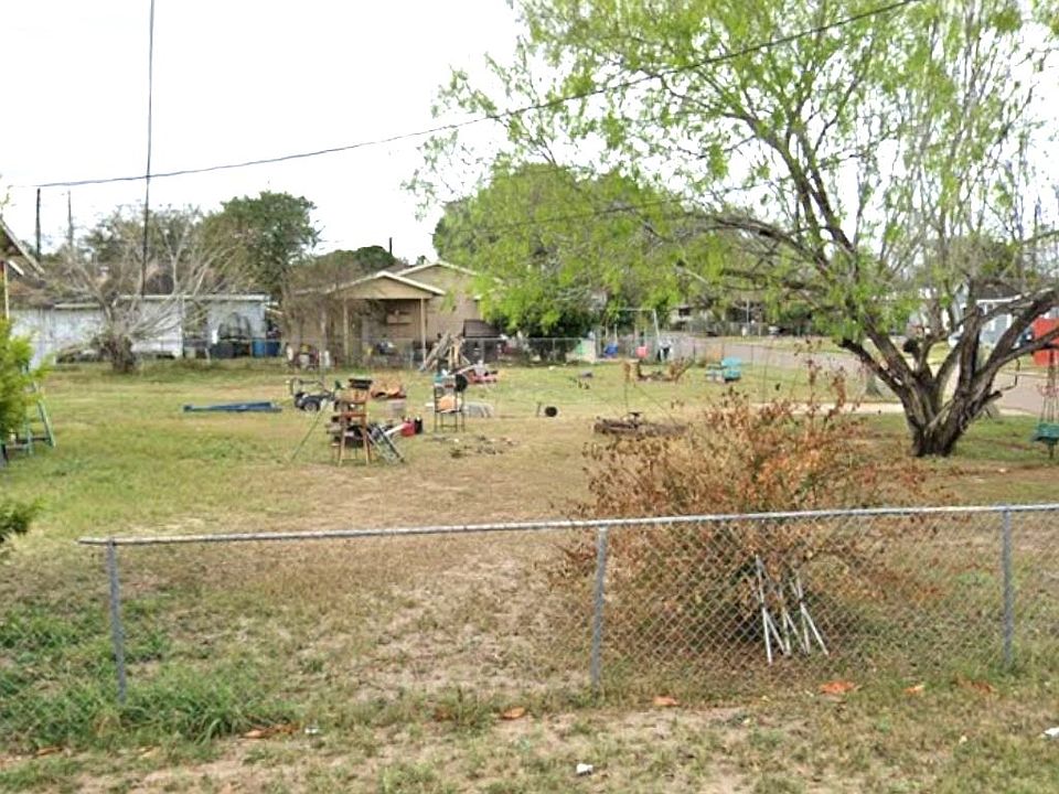 1st image of 221 N 29th Ave