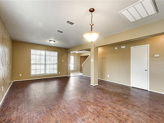 5th image of 600 Canyon Pl