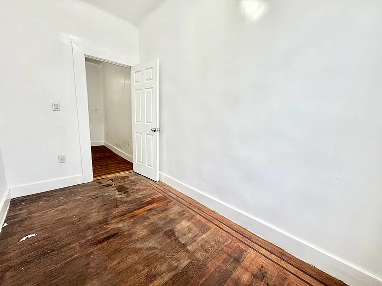 305 E 109th St #10 — Photo 13