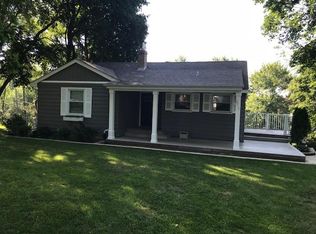 511 Highview Dr, Fox River Grove, IL 60021