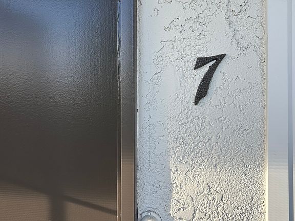 5th image of 770 Roswell Ave APT 7