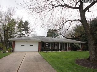 3096 Chamberlain Rd, Akron, OH 44333