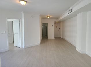 999 Brickell Bay Dr APT 1207, Miami, FL 33131