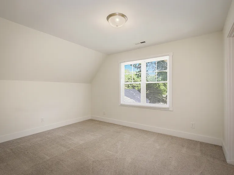 15508 Richmond St — Photo 32