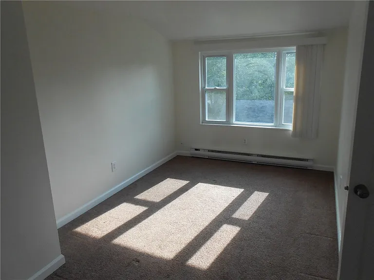 1318 Oakridge Rd — Photo 18
