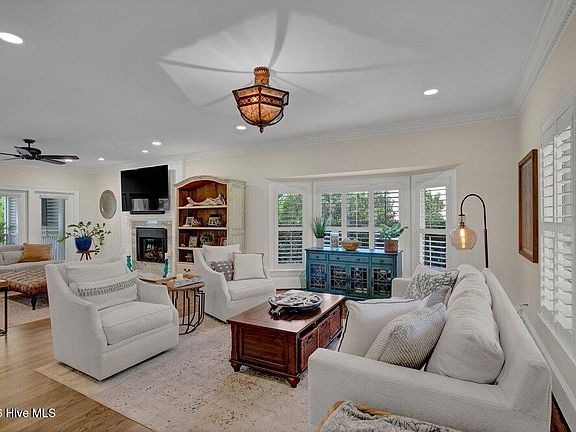 5th image of 1208 Great Oaks Drive