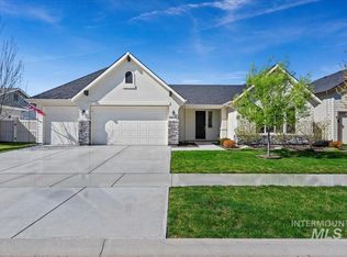 9497 S Macadan Way, Kuna, ID 83634