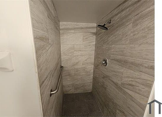 4th image of 1324 NW 2nd St APT 5