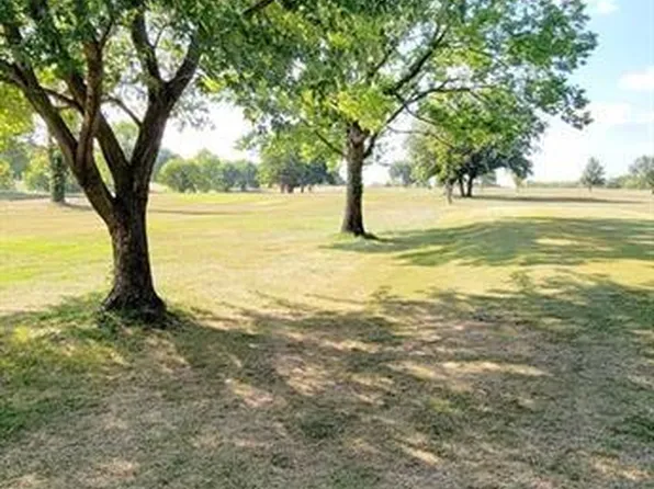 29 N Eagle Ln, Mound City, KS 66056