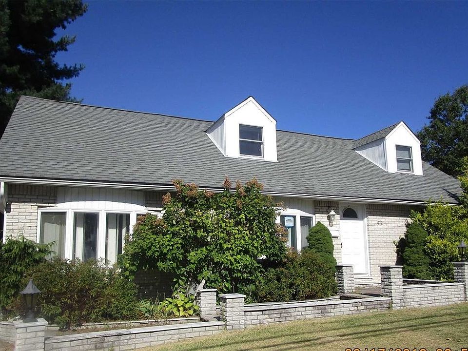 1st image of 672 Diellen Ln