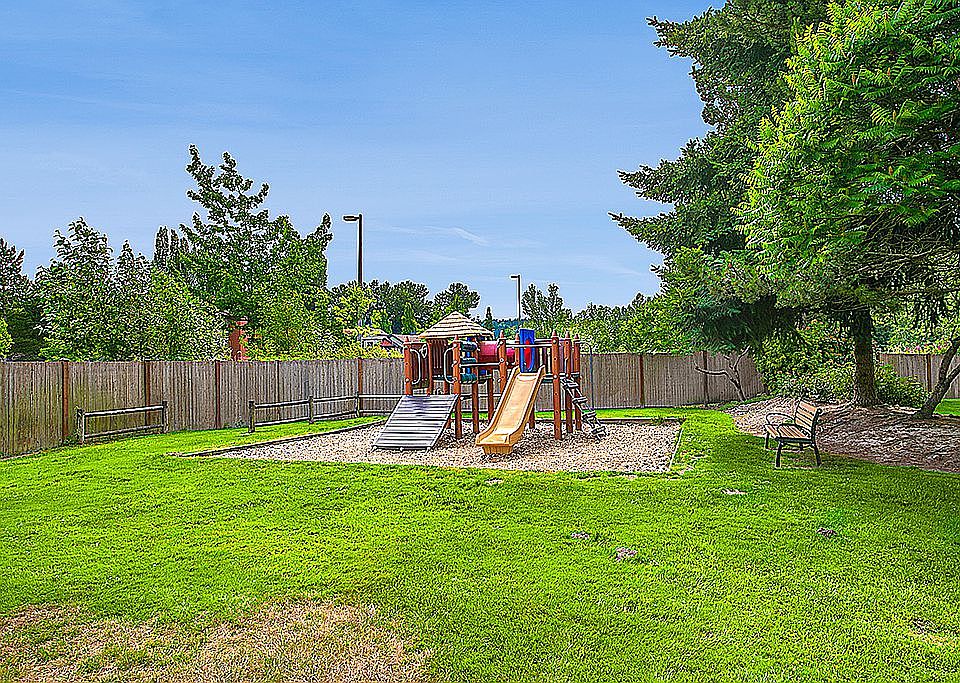 1st image of 15625 NE 91st Way