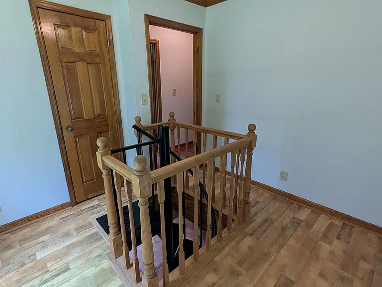 102 Huntington Ridge Rd — Photo 16