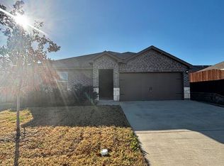 1714 Willow Creek Rd, Lancaster, TX 75146