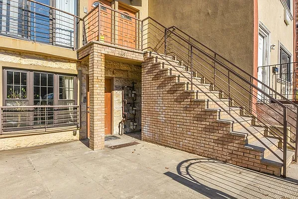 Sold by Corcoran | media 7