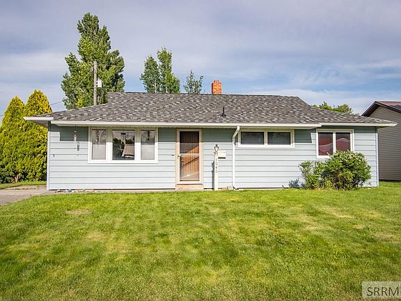 2nd image of 1245 Merrett Dr