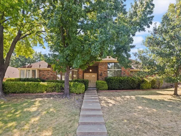 3637 Bluegrass Dr, Grand Prairie, TX 75052