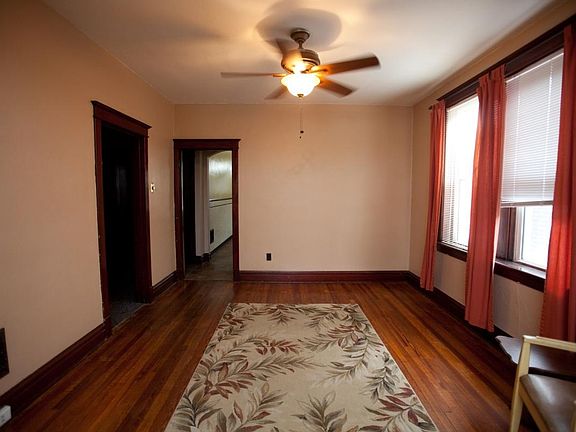 3rd image of 5722 Goener Ave