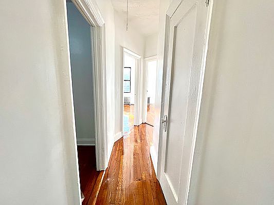 5th image of 209 Sullivan Pl APT B11