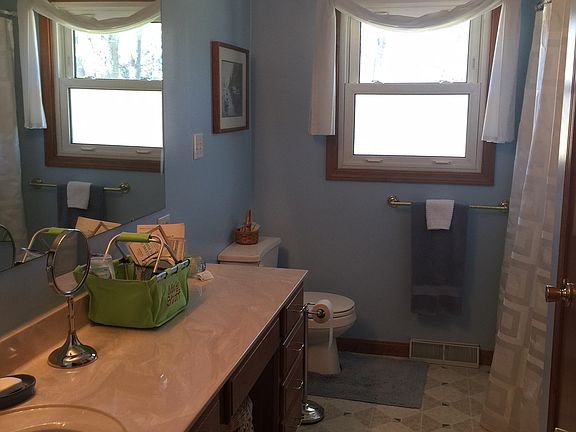 Upstairs Bathroom