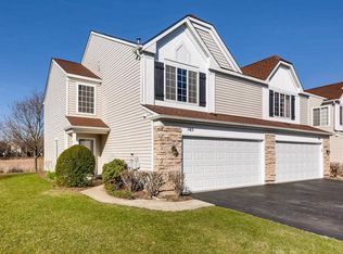 165 Locksley Dr, Streamwood, IL