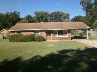 5245 Lochinvar Rd, Memphis, TN 38116