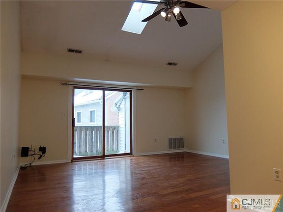 5th image of 4906 Ravens Crest Dr #4906
