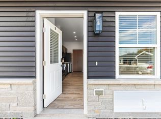 1360 American Dr #5, Neenah, WI 54956