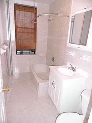 Rented by NYLA Realty | media 3