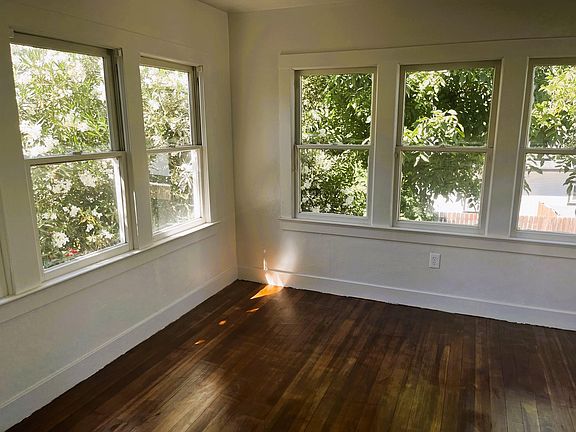 4th image of 133 Agard St
