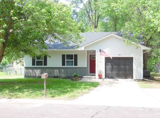 6850 S Brookhaven Ct, Columbia, MO 65203