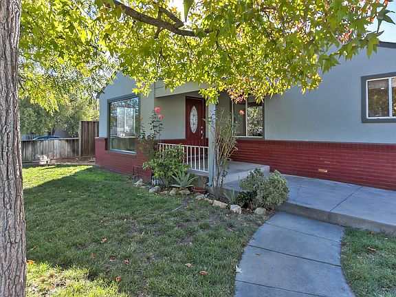 3rd image of 364 Shamrock Dr