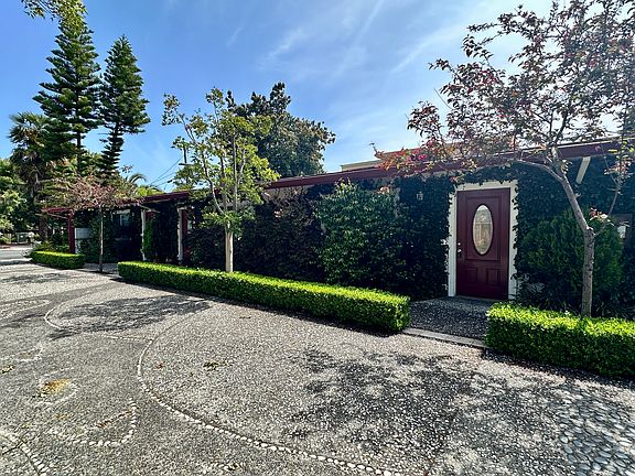 2nd image of 348 Camille Ct APT 3