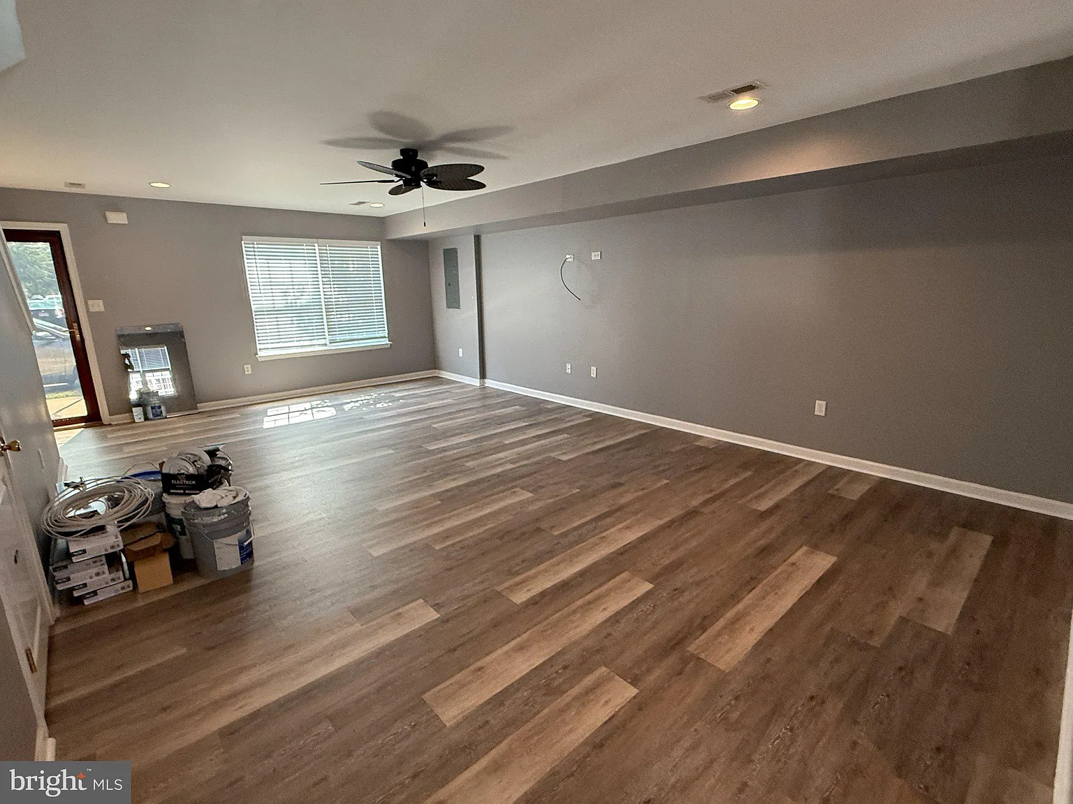 3 bed, 2.0 bath, 1520 sqft, $2,400 — Photo 4