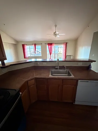 544 River View Dr #608 Photo 1