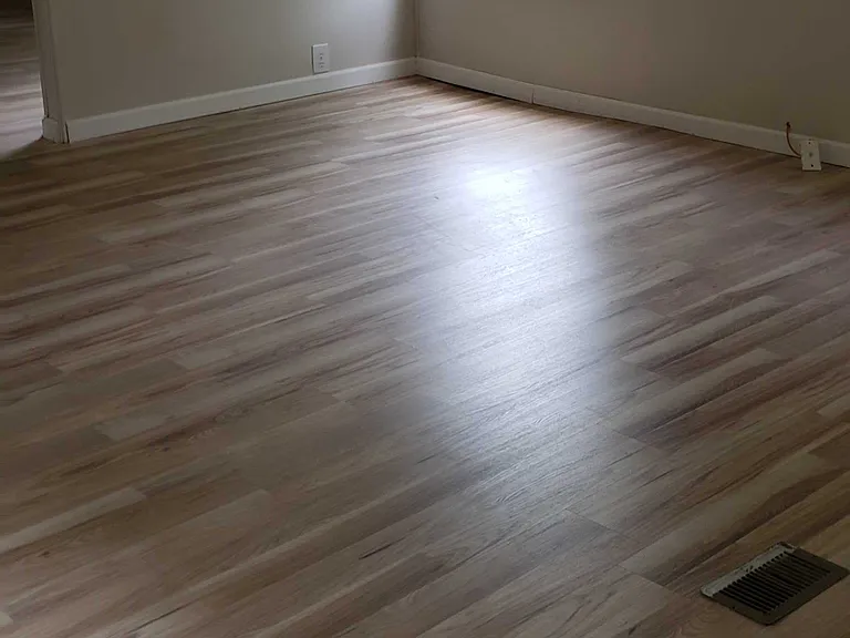 363 Oakland Woods Dr — Photo 2
