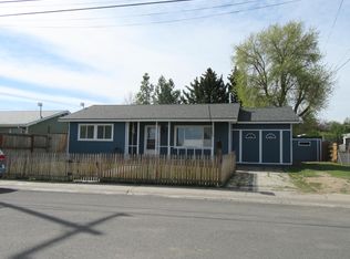 907 W 3rd St, Alturas, CA 96101
