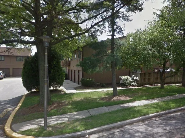 596 West Court Gln, Glen Burnie, MD 21061