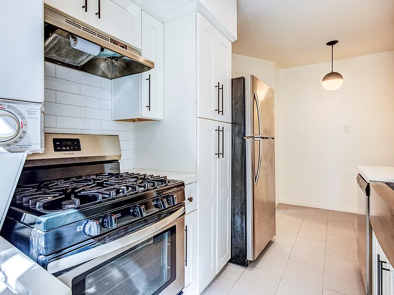537 N Orange Dr #537 — Photo 5