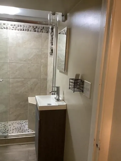 Recently renovated up-to-date bathroom