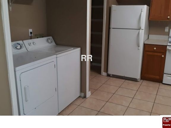 3rd image of 1231 SE 8th Ter