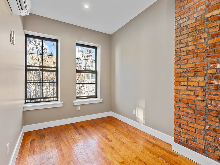 253 Hart St #2L — Photo 6