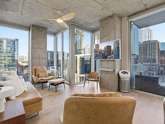 3rd image of 360 Nueces St APT 1217