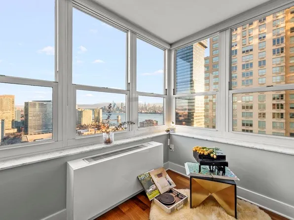 88 Morgan Street image 2 of 43